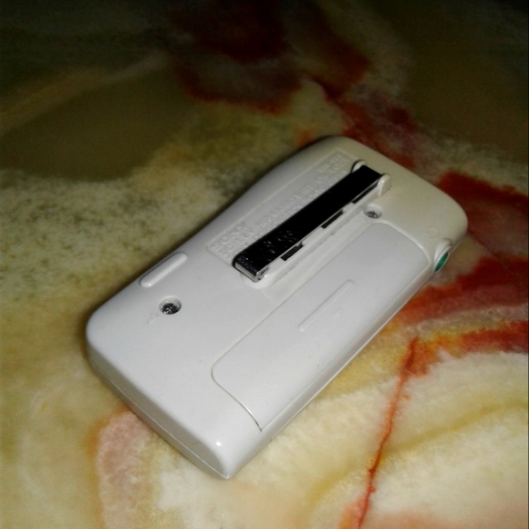 SONY SRF-S83 Personal Pocket AM FM Stereo Radio MEGABASS walkman made in Japan - Picture 2 of 5